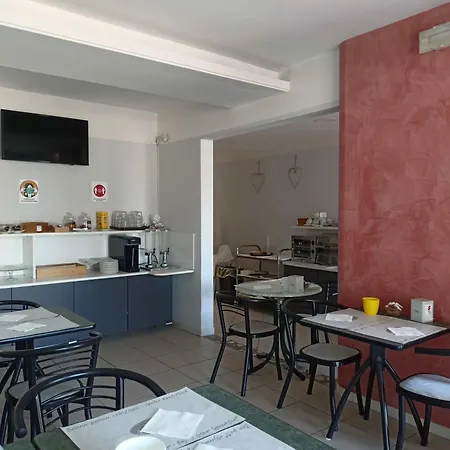 Ariston Imperial Hotel 3*