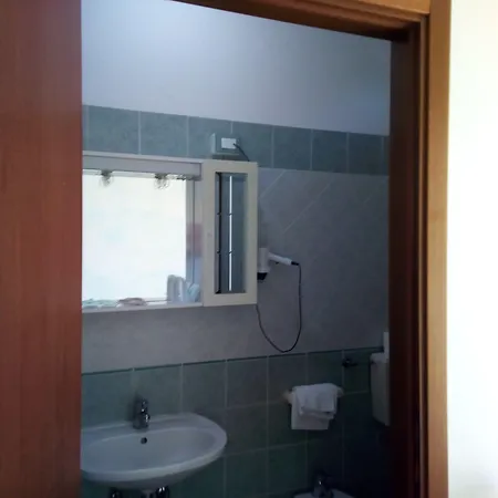 Ariston Imperial Hotel 3*