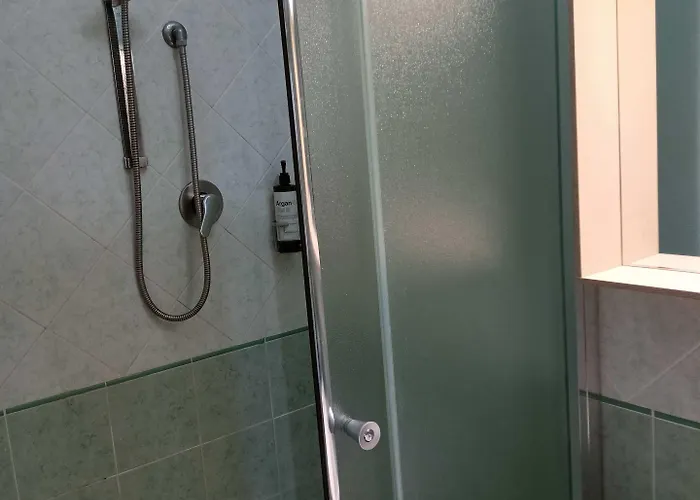 Ariston Imperial فندق 3*