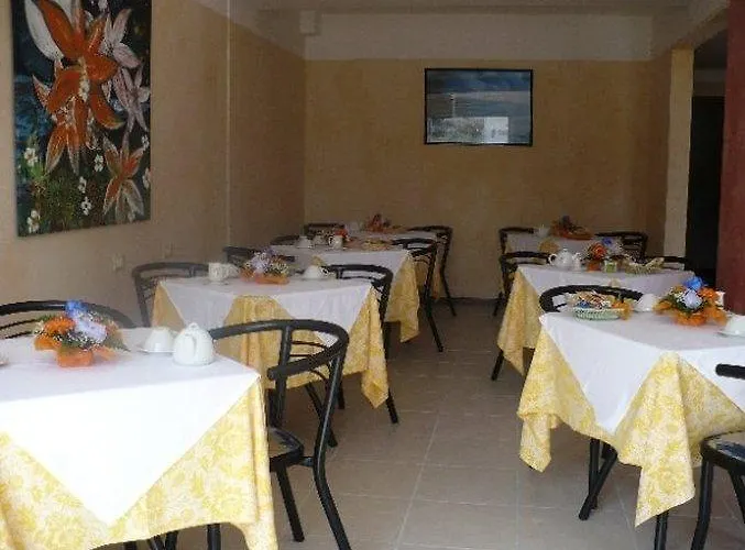 Ariston Imperial فندق