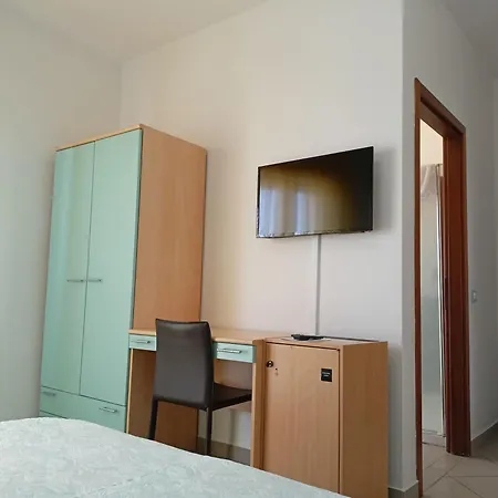Ariston Imperial Отель