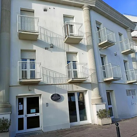 Ariston Imperial Szálloda 3*