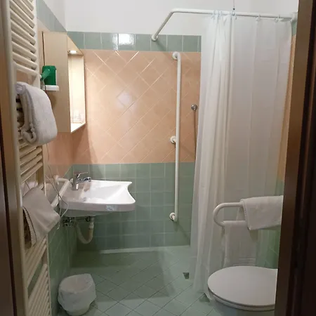 Ariston Imperial Отель Порто-Гарибальди