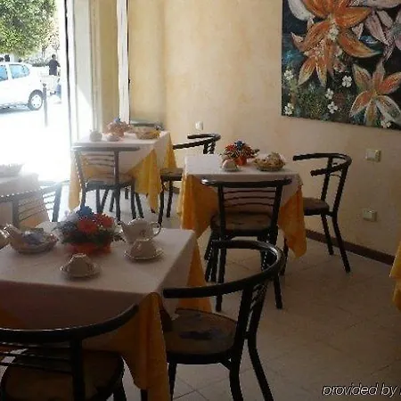 Ariston Imperial Hotel 3*