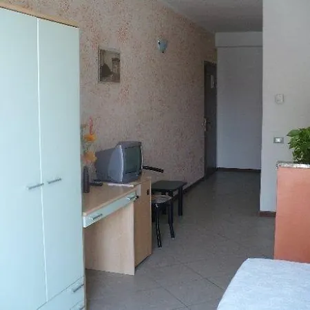 Ariston Imperial 3*
